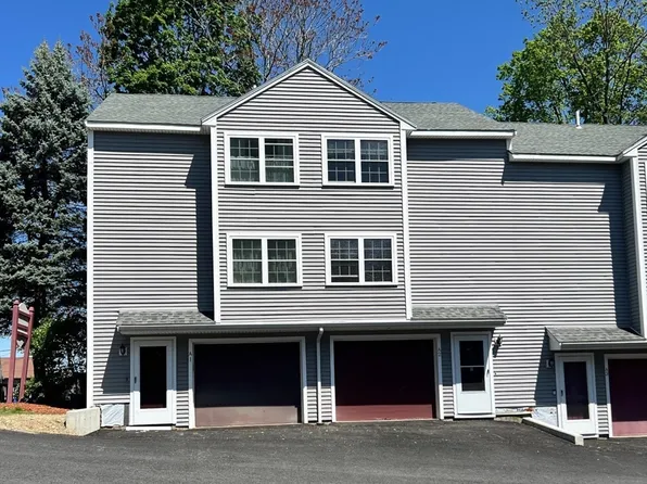 80 Smith St #2A, Lowell, MA 01851
