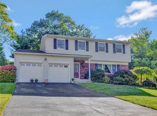 11 Jockey Hollow Dr, Nanuet, NY 10954