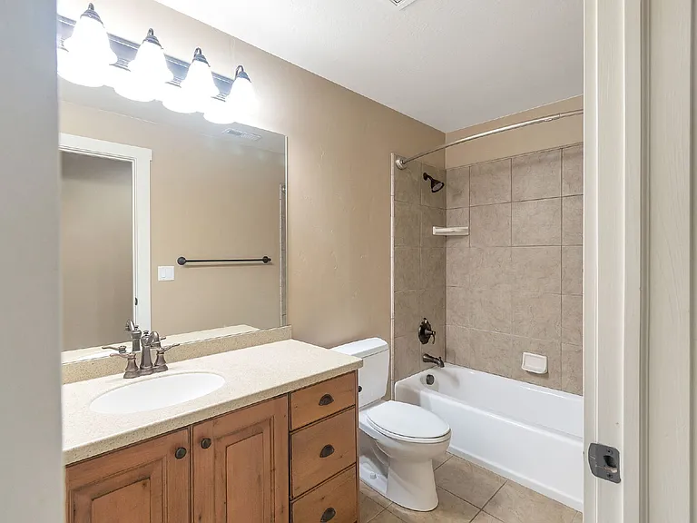 14637 S Woods Landing Ct — Photo 33