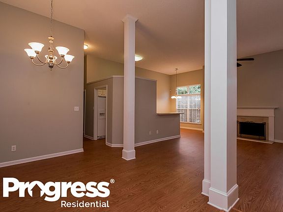 4th image of 327 Prescott Ct