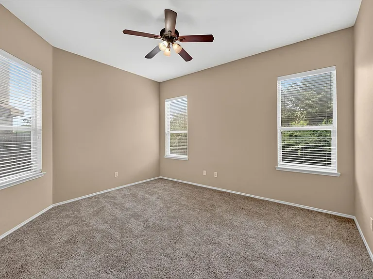 2510 Sedona St — Photo 10