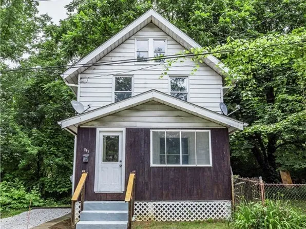 945 Argonne Ct, Akron, OH 44311