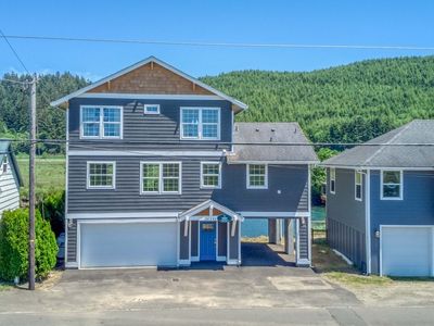 33897 Resort Dr, Cloverdale, OR, 97112