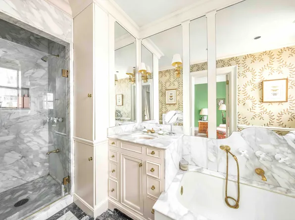 875 Park Avenue image 12 of 22