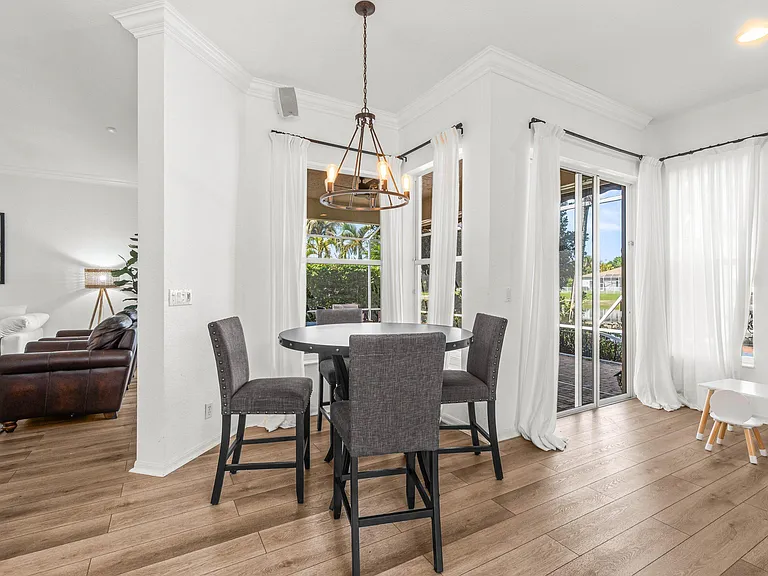4621 Windward Cove Ln — Photo 5
