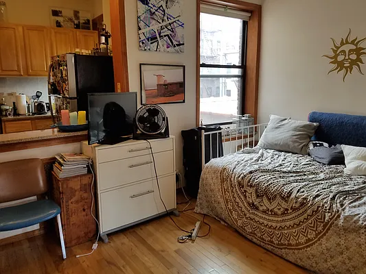 Rented by Grand & Co. | media 36