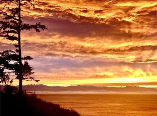 2285 W Beach Rd APT C, Oak Harbor, WA 98277