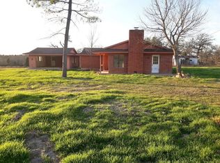 196 Brinkley Ln, Elgin, TX 78621