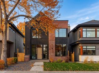 2034 S 49th Ave SW, Calgary, AB T2T 2V4