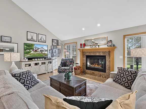 3rd image of 4239 N 30th STREET