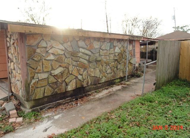 1st image of 408 Bruce Ave