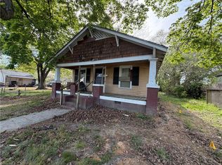 614 Logan St, Greensboro, NC 27401
