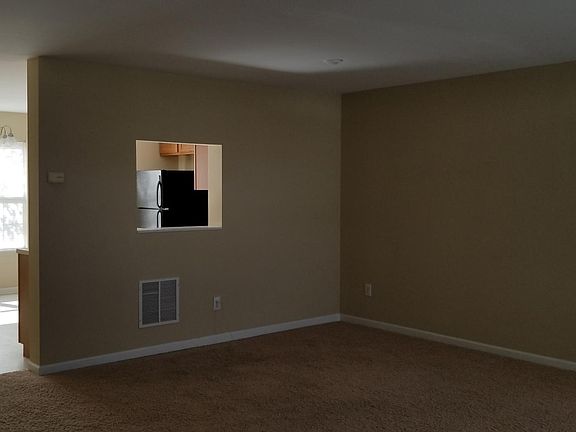 3rd image of 3031 N Skylar Ln