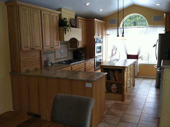 left side of kitchen 