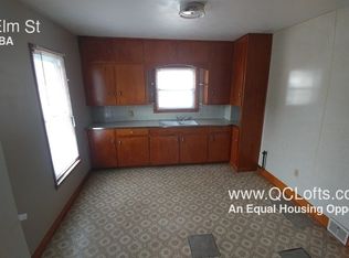 106 Elm St, Port Byron, IL