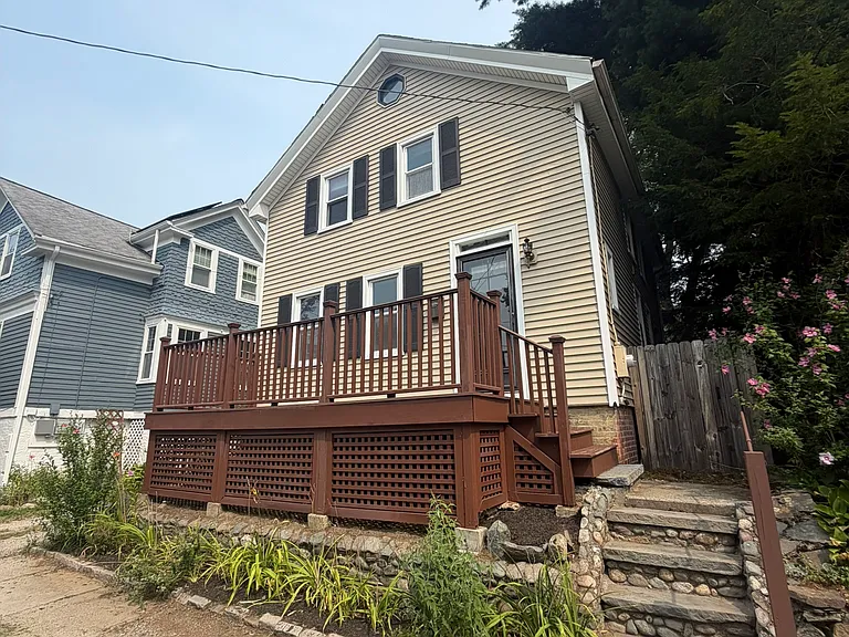 20 Lincoln Ave — Photo 24