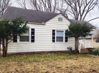 1304 Columbia Ave, Leavenworth, KS 66048