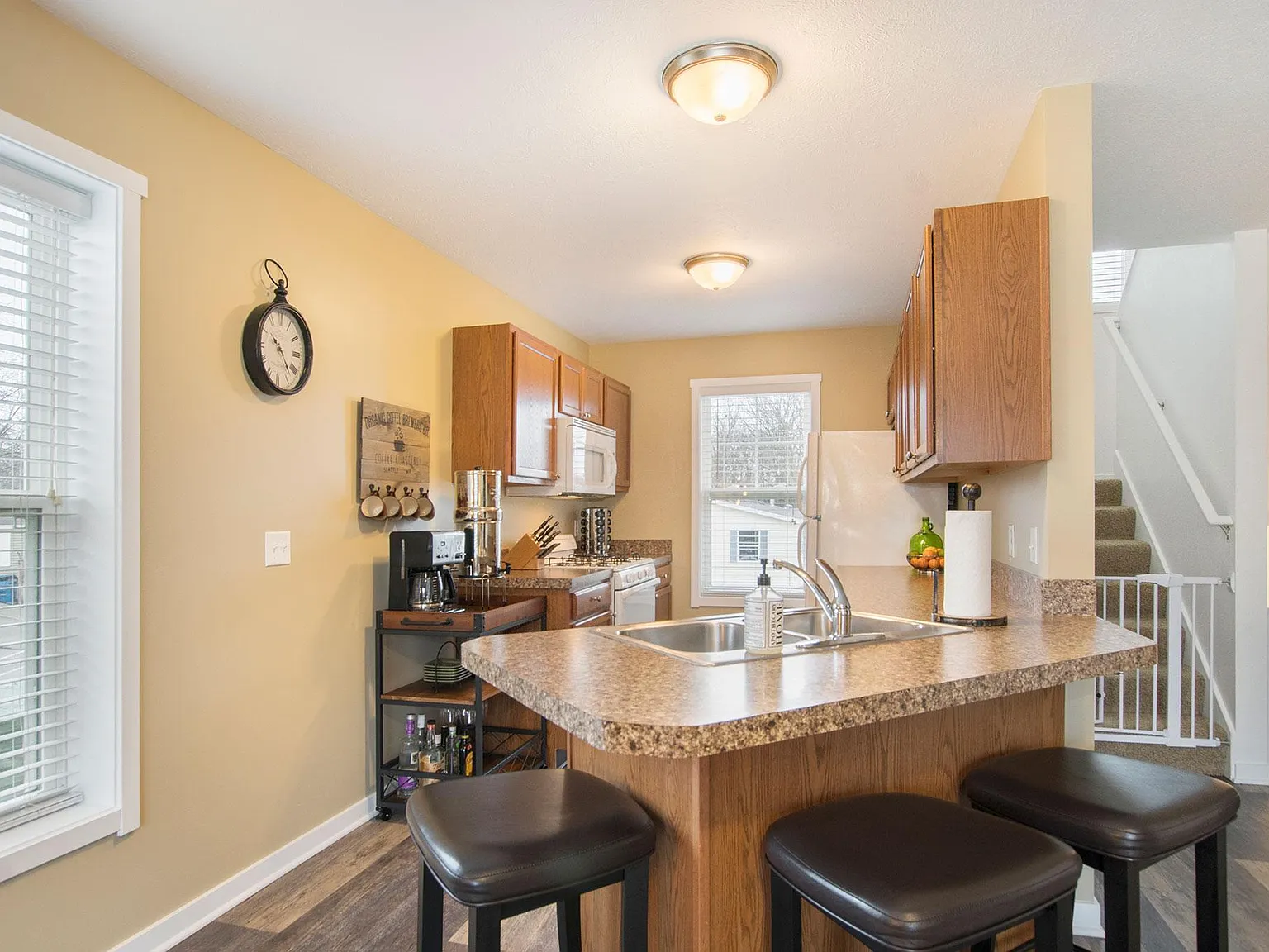 3 bed, 1400 sqft, $1,785 — Photo 3