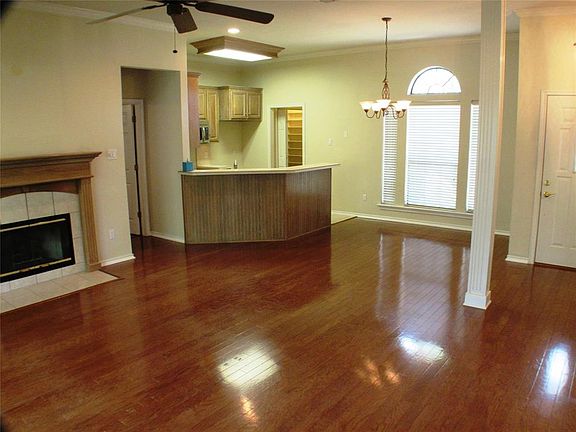 5th image of 1811 W Spanish Oak Dr