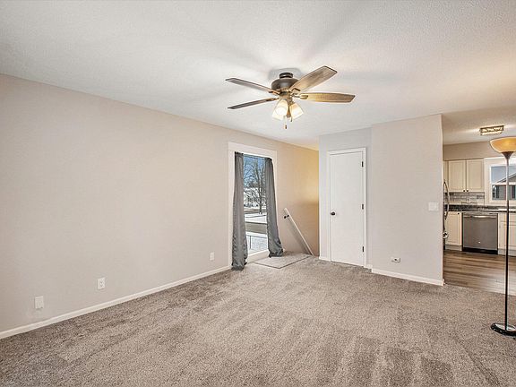5th image of 3010 Avenue H