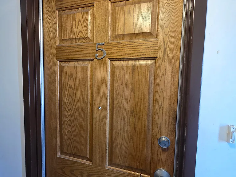 230 S Dubuque St #1 — Photo 6