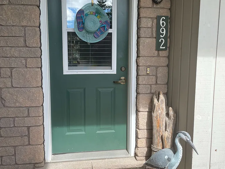 692 Johnston Park Ave — Photo 19