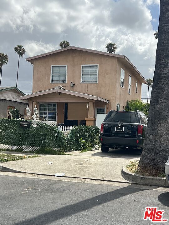 1st image of 3976 3rd Ave