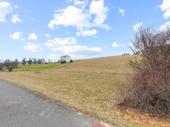 Crossbow Dr, Dublin, VA 24084