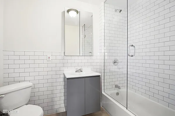 Rented by Citi Habitats | media 22