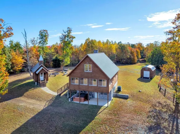 892 Hunting Lodge Rd, Wingina, VA 24599