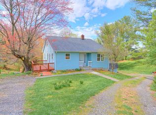 480 Cheverly Rd NW, Christiansburg, VA 24073