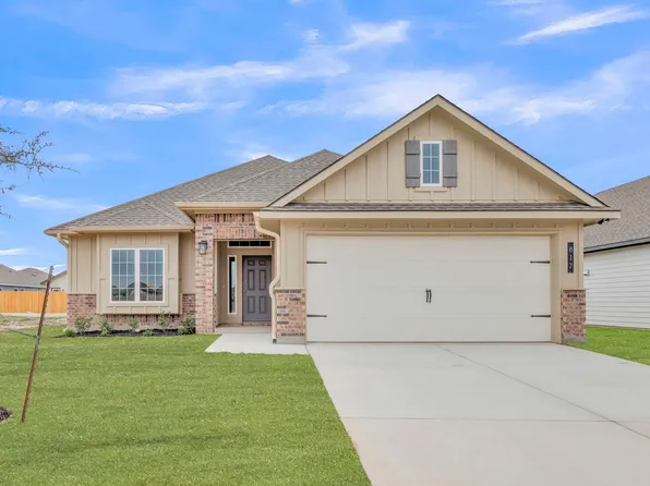 111 Adaline Bnd, McGregor, TX 76657