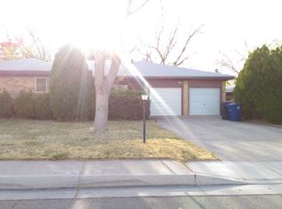 449 Graceland Dr SE, Albuquerque, NM 87108