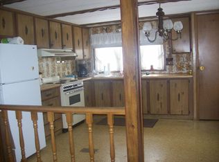 586 Town Farm Rd, Springfield, VT 05156