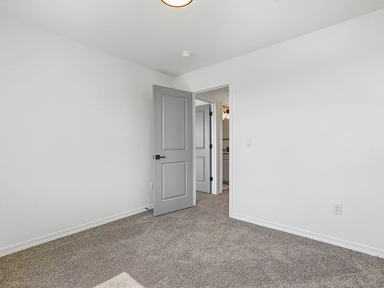 3727 Lander Ln — Photo 25