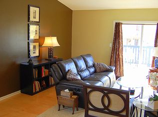 4528 Manor Park Dr NW, Rochester, MN 55901