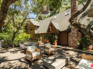 2460 Valley Meadow Dr, Oak View, CA 93022