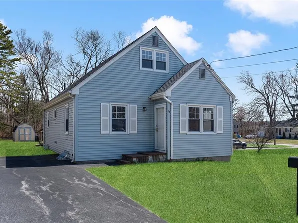 73 Laurier St, Woonsocket, RI 02895