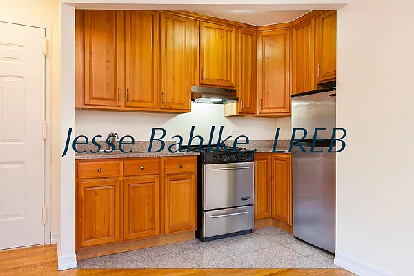 Rented by Jesse Bahlke, LREB | media 40