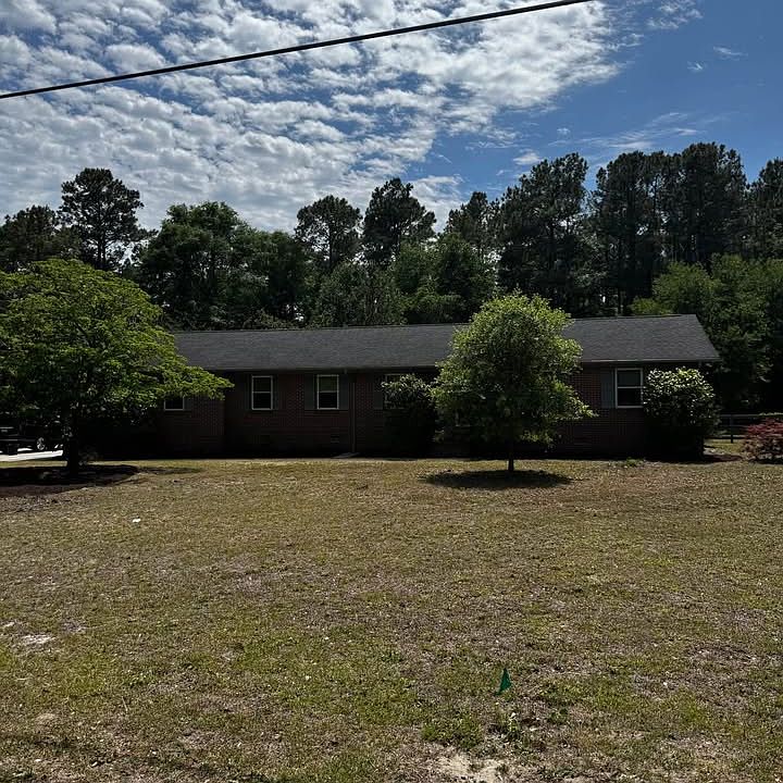 1st image of 2915 Middle Sound Loop Rd