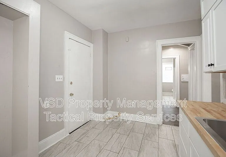 14172 Superior Rd #1 — Photo 7