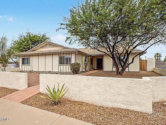 3rd image of 8038 E ALMERIA Road
