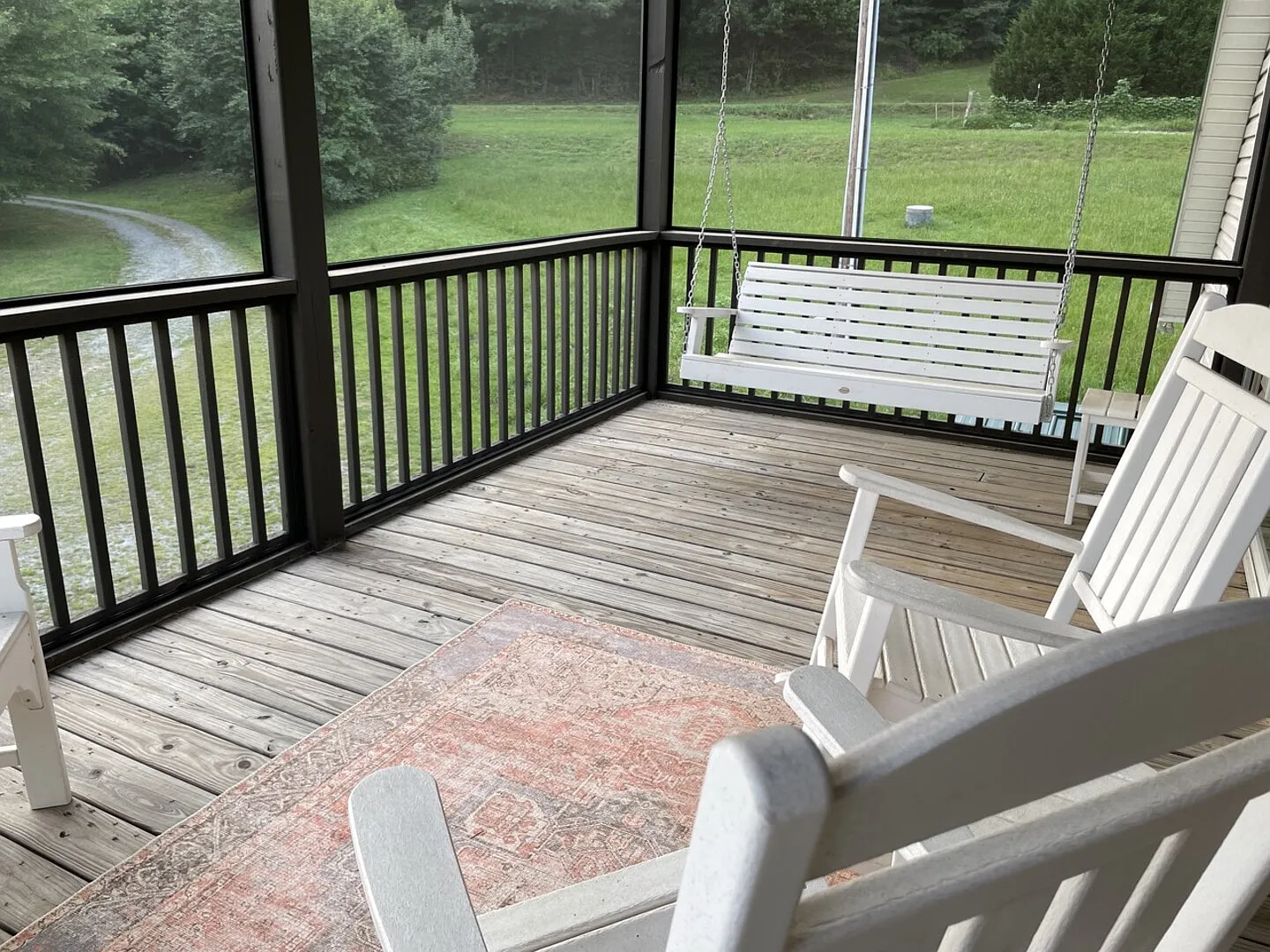 18 acre Family Farm. Owner/operator and maintenance on site — Photo 4
