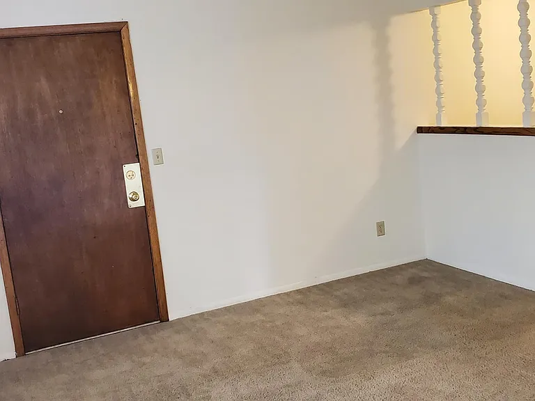 9520 W Fond Du Lac Ave — Photo 5