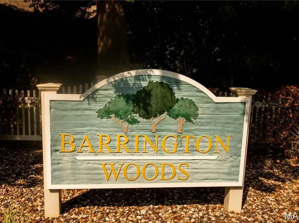 1800 Harbor Mill Dr, Fenton, MO 63026