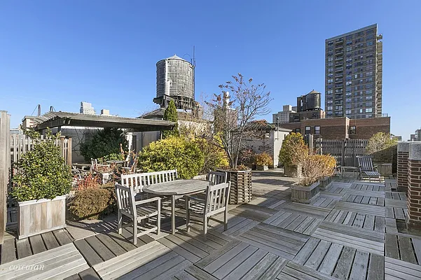 Sold by Corcoran | media 25