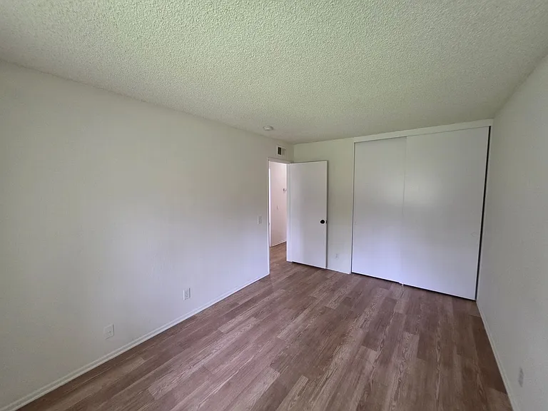 26257 Hillsford Pl — Photo 12