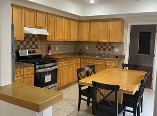 227 Elm St, Newark, NJ 07105