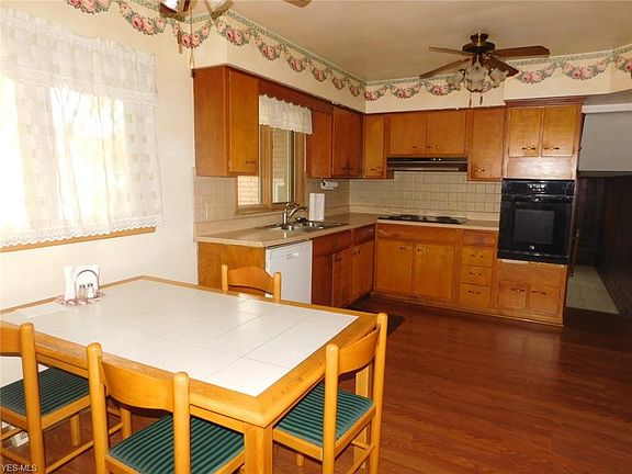 5th image of 4470 W 225th St