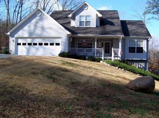 46 Stacey Dr, Cleveland, GA 30528